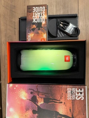 JBL Pulse 4 Tragbarer Bluetooth Lautsprecher - Bild 1 von 3