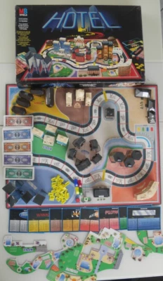 Very Well To Top: Hotel! Black Edition! With Lanterns! Hotels Zusammengeklebt - Image 1 of 4