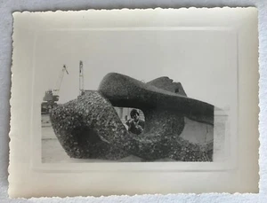 PHOTO ANCIENNE - VINTAGE SNAPSHOT - CURIOSITÉ - SCULPTURE - MONUMENT - Bild 1 von 1