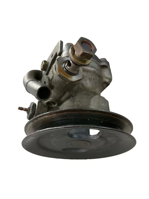 Dodge Colt 1992 bomba de dirección asistida Foto 1 de 4