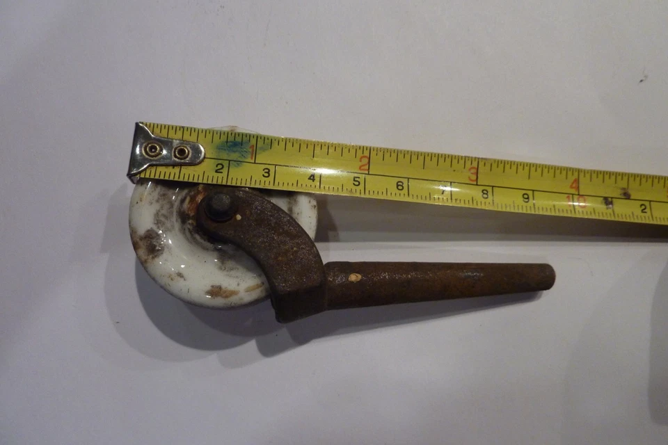 1 rodízio de roda de porcelana antigo vintage 1,5 pol. de diâmetro  - Imagem 1 de 3