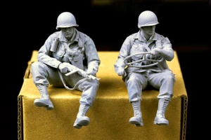 H3 1/48 WWII US Paratrooper Willys Driver and Crew (2 figures) - Picture 1 of 1