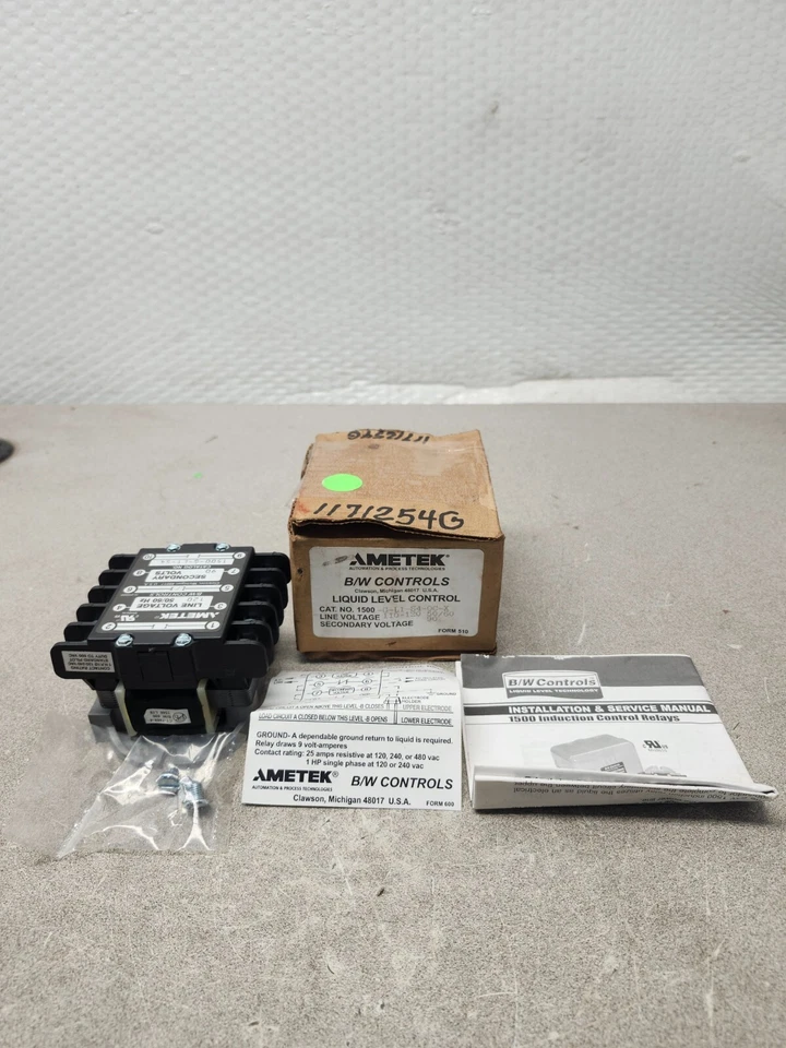 NEW IN BOX AMETEK Liquid Level Control 1550-G-L1-S4-0C-X - Image 1 of 4