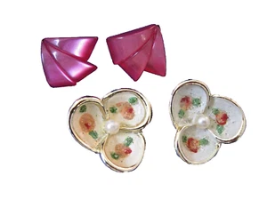 TWO PAIR OF VINTAGE CLIP-ON, SCREW BACK EARRINGS- DEEP PINK AND FLORAL - Picture 1 of 5