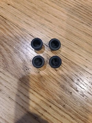 Juego de 4 ojales Bowers & Wilkins B&W DM601 S2 Foto 1 de 2