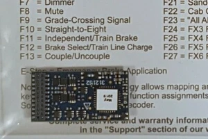 Soundtraxx TSU-21PNEM8 Tsunami2 EMD-2 Diesel Sound decoder, 21 Pin NEM version - Picture 1 of 2