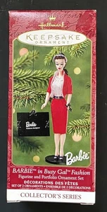 Hallmark Keepsake Ornament Barbie In Busy Gal Fashion Set 2 Ornamente #8 Neu im Karton - Bild 1 von 6