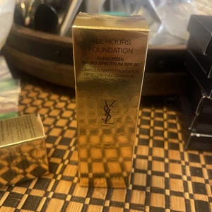 Yves Saint Laurent All Hours  Concealer Color DN7 0.50oz NIBl - Picture 1 of 2