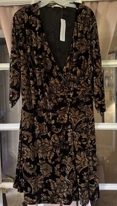 SOFT ENVIRONMENT NEU MIT ETIKETT $ 150 Samt Hyannis Kleid 2XL neutral Blumenmuster Faux Wickeloptik - Bild 1 von 8