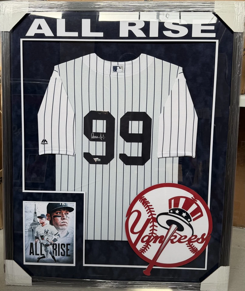 #1 - Camiseta con marco de Aaron Judge - Como se ve en pantalla Foto 1 de 1