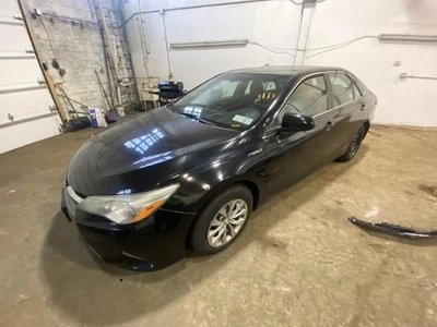 Used ABS Pump and Motor Assembly fits: 2017 Toyota Camry Actuator and Pump Assem - Image 1 of 4