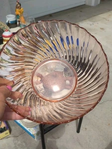 Pink Serving Bowl: Arcoroc France 9.5" Scalloped & Twisted Torsade Vintage Glass - Picture 1 of 5