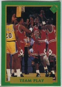 Inserto de revista Tuff Stuff Jr. 1991 #27 Team Play - Chicago Bulls - Imagen 1 de 2