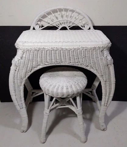 Vintage White Wicker Rattan Vanity Table/Desk & Stool Boho Shabby Chic Victorian Cover