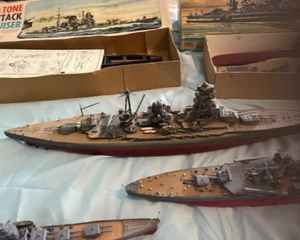 1:400 Scale Plastic Model WW2 Japanese Warships - Picture 1 of 7