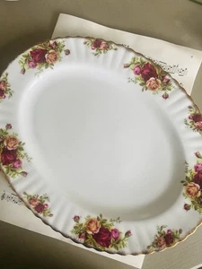 Royal Albert Old Country Roses Oval Platter - Picture 1 of 6