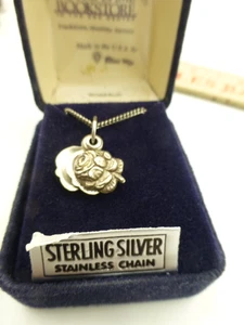 Medalla Rosebud de Ley con 20 En Cadena Inoxidable, Librería Notre Dame, Abre - Imagen 1 de 11