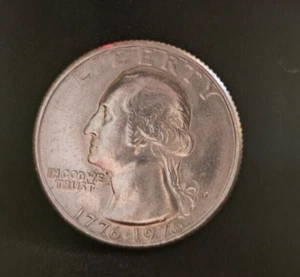 1776-1976 D Mint US Bicentennial Quarter- Slightly off center strike - Picture 1 of 14