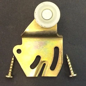 Johnson, 1452556, armario, rodillo de puerta de armario, espalda, desplazamiento de 3/8"", nailon wh - Imagen 1 de 10