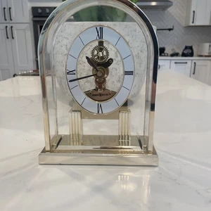 Hermoso Reloj Howard Miller Dorado Vintage Lucite Movimiento Giratorio Mesa de Escritorio - Imagen 1 de 14