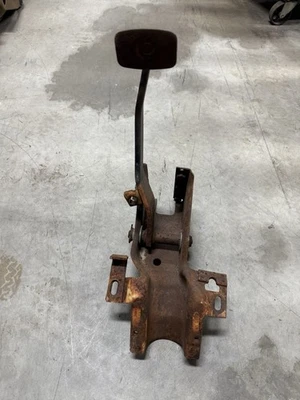 68-72 Ford Truck montaje de pedales de freno automático OEM 1968-1972 Foto 1 de 4