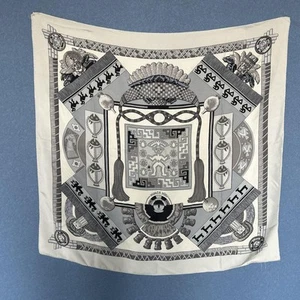 Hermes Carre Silk Square Scarf 90cm Elegant Design Used - Picture 1 of 5