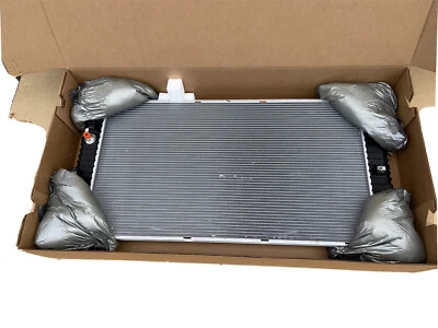 2019-2025 Chevrolet Silverado 1500 5.3L 6.2L GM Engine Radiator OEM NEW 85575814 - Image 1 of 4