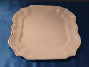 Chateau Royal Velvet In White and Grey Scallop Rectangular Serving Platter - Picture 1 of 5