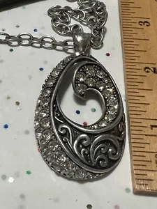 New York & Company Fashion Silver Pewter Swirl Crystals Rhinestones Necklace - Picture 1 of 10