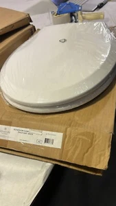 Signature Hardware SHTSEZ100WH  Bradenton Round Closed -Front Toilet Seat -White - Picture 1 of 2