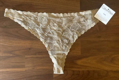 Tanga bragas Calvin Klein nude de encaje perfectamente ajustadas talla grande nuevas con etiquetas de colección Foto 1 de 4