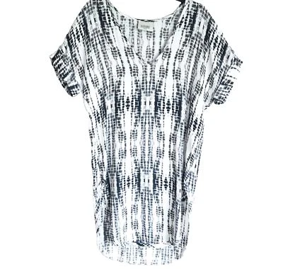 Vestido túnica Lucy Love talla S cuello en V mangas cortas rayón crepé Foto 1 de 4