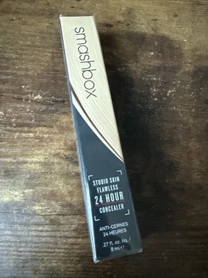 Smashbox Studio Skin Flawless 24 Hour Concealer, Light Medium Cool, 0.27 oz, NIB - Image 1 of 4