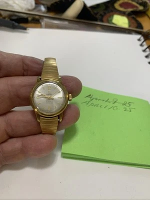 Ladies Atlantic Wind Watch Keeps Time New Band 7” 21j 24mm 3826859 - Image 1 of 4