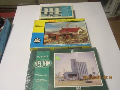 3 HO scale building kits. Heljan, Minikits and Williams Brothers. 2 are sealed. - Image 1 of 4