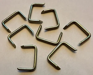Cable Staples 3/4 " Crown, 1/2 " Leg, 50 Loose Staples - Picture 1 of 9