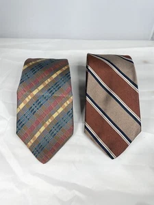 Lot of 3 Vintage Bill Blass 100% Silk Mens Necktie Tie Red Blue Shades Pattern - Picture 1 of 8