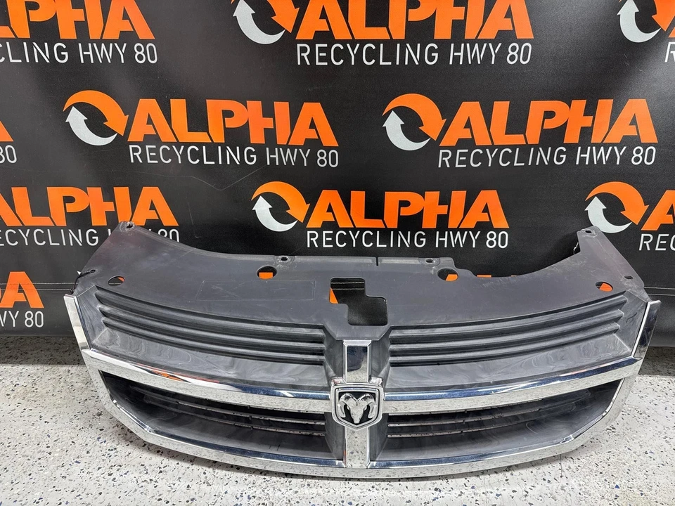 Grille DODGE AVENGER 08 09 10 Foto 1 de 4