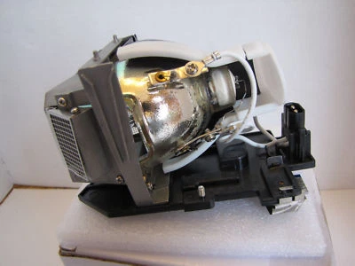 COMPATIBLE PROJECTOR LAMP BULB FOR DELL 4610X 4210X 0R511J U535M 4310X 4310WX - Image 1 of 4