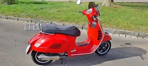 Vespa Roller GTS Super 300ie Automatic mit nur 7850 km - Bild 1 von 7