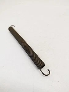 Cub Cadet OEM 732-0963 Extension Spring NOS - Picture 1 of 4