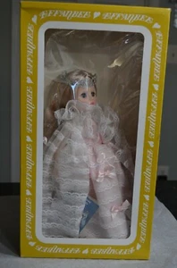 New In Box Vintage Effanbee 1170 Cinderella Blonde with Pink White Lace Gown - Picture 1 of 4