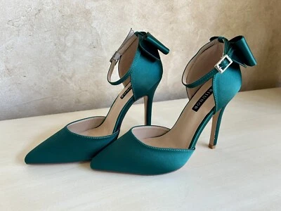 NWB Green Satin Heels With Bow Detail - Size 6 - Women’s Shoe - Image 1 of 4