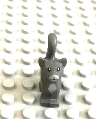 LEGO Gato Gris Azulado Oscuro, Ojos Blancos, Nariz de Turrón, Mancha en el Pecho Foto 1 de 3