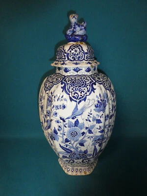 XIX° DELFT POTICHE COUVERTE EN FAIENCE A DÉCOR D'OISEAUX SIGNÉ - Photo 1/4