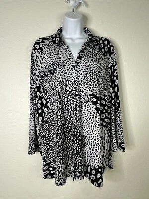 Sunny Leigh Womens Sz L Blk/Wht Animal Print Stretch Button-Up Shirt Long Sleeve - Image 1 of 4