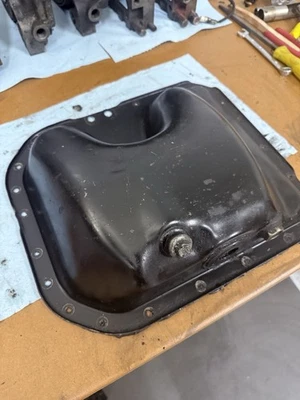 Поддон для масла 1986-1989 Mazda RX7 FC - Изображение 1 из 4