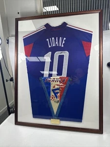Zinedine Zidane 2004 France Home Signed Shirt With COA Inc France Signed Banner - Bild 1 von 24
