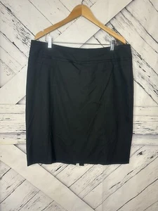 Falda lápiz elástica hasta la rodilla negra New York & Company talla 18— Excelente - Imagen 1 de 10
