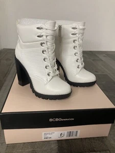BCBGeneration Womens White Combat & Lace-up Boots 5 Wedge Heel Zip New With Box! - Picture 1 of 20